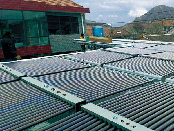 河北唐山遷西縣農(nóng)戶太陽(yáng)采暖項(xiàng)目